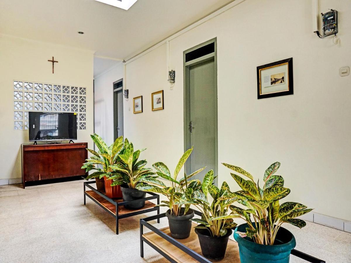Oyo 91658 Luci'S House Ξενοδοχείο Τζακάρτα Εξωτερικό φωτογραφία