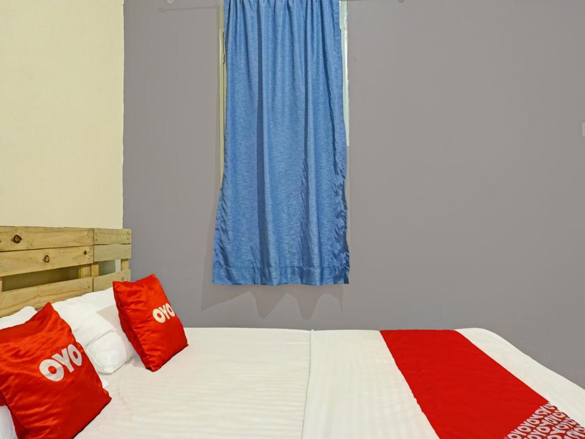 Oyo 91658 Luci'S House Ξενοδοχείο Τζακάρτα Εξωτερικό φωτογραφία