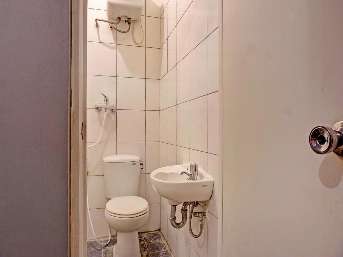 Oyo 91658 Luci'S House Ξενοδοχείο Τζακάρτα Εξωτερικό φωτογραφία