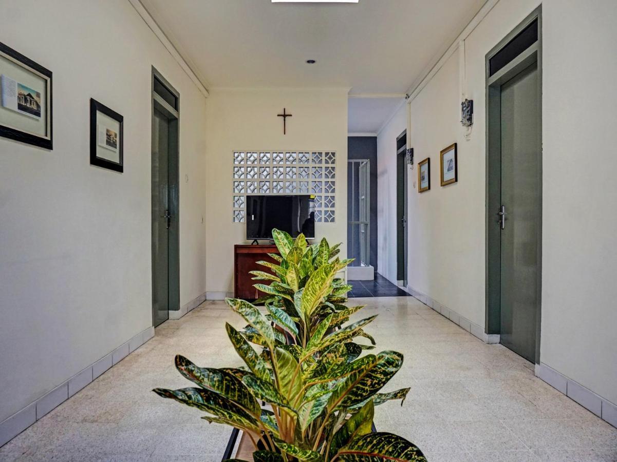 Oyo 91658 Luci'S House Ξενοδοχείο Τζακάρτα Εξωτερικό φωτογραφία